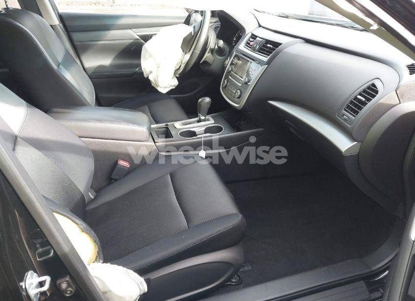 Photo 5 of 2016 Nissan Altima 2.5 SR (VIN 1N4AL3AP2GC200935)