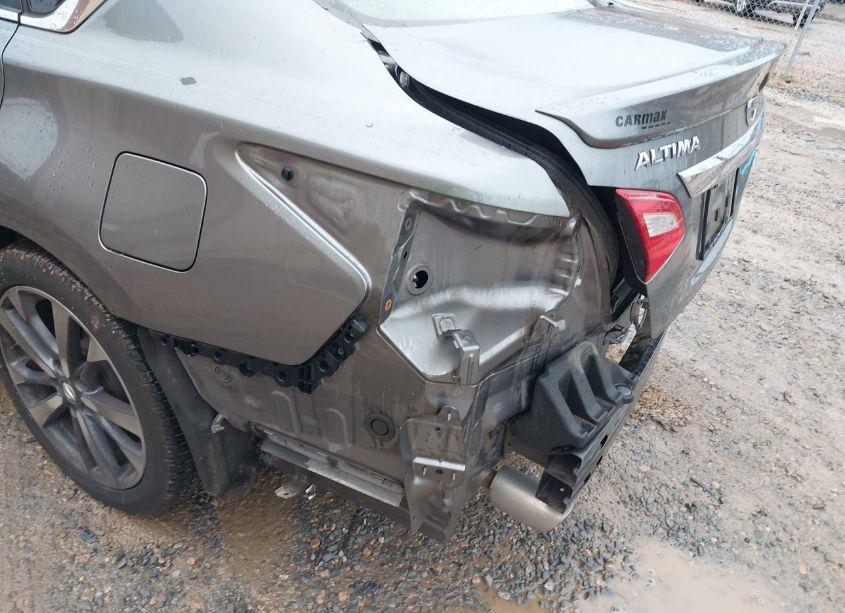 Photo 14 of 2016 Nissan Altima 2.5 SR (VIN 1N4AL3AP2GC205486)