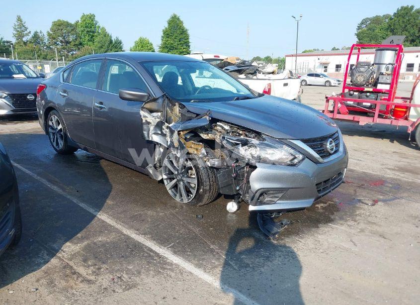 2016 Nissan Altima 2.5 SR (VIN 1N4AL3AP2GC208095) main photo