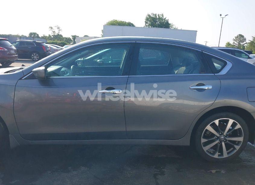 Photo 14 of 2016 Nissan Altima 2.5 SR (VIN 1N4AL3AP2GC208095)