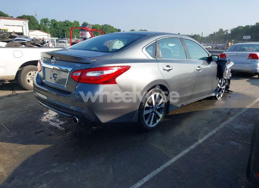 Photo 4 of 2016 Nissan Altima 2.5 SR (VIN 1N4AL3AP2GC208095)