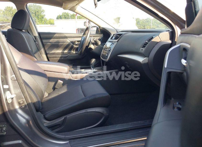 Photo 5 of 2016 Nissan Altima 2.5 SR (VIN 1N4AL3AP2GC208095)