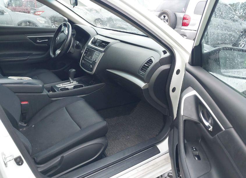 Photo 5 of 2016 Nissan Altima 2.5 SR (VIN 1N4AL3AP2GC209277)