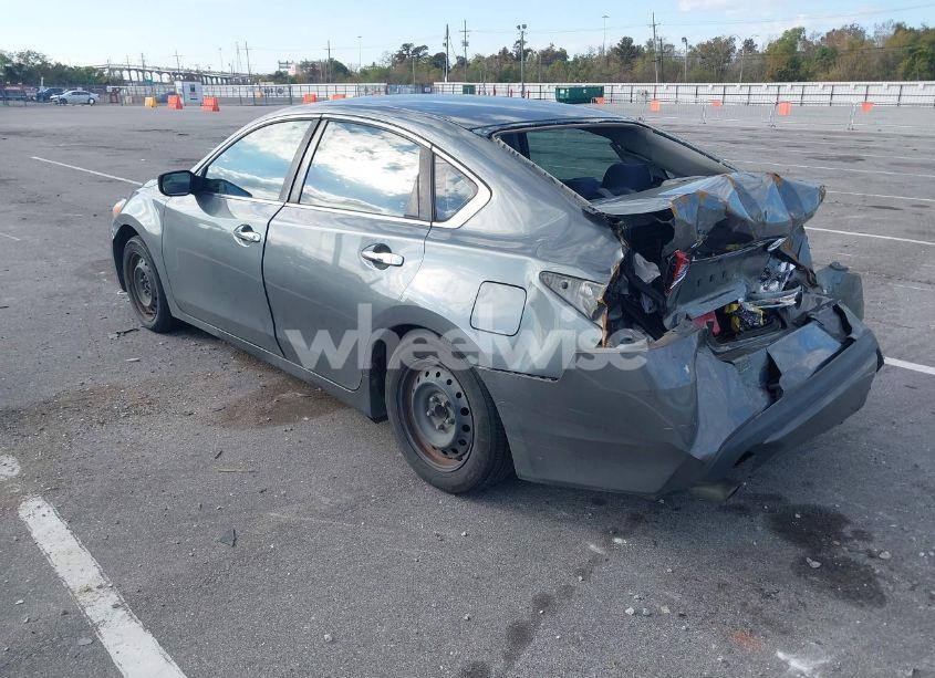 Photo 3 of 2016 Nissan Altima 2.5/2.5 S/2.5 SL/2.5 SR/2.5 SV (VIN 1N4AL3AP2GC228542)