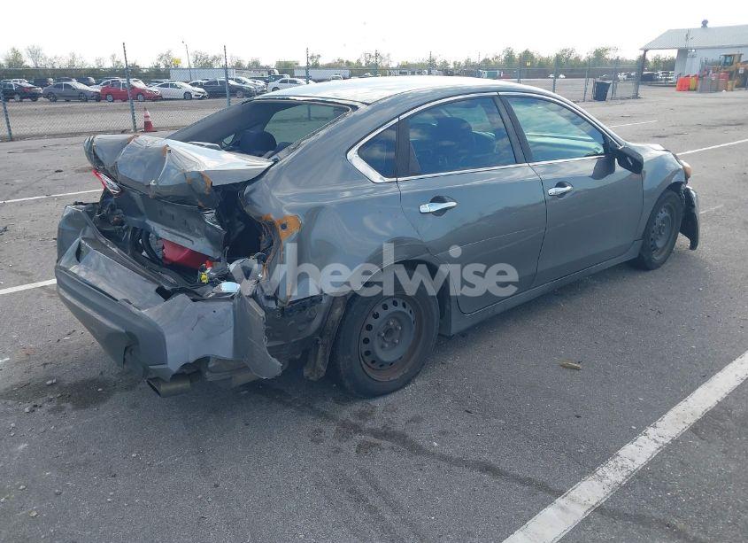 Photo 4 of 2016 Nissan Altima 2.5/2.5 S/2.5 SL/2.5 SR/2.5 SV (VIN 1N4AL3AP2GC228542)