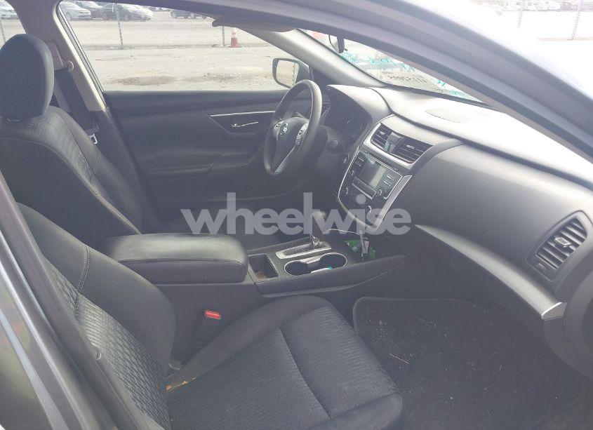 Photo 5 of 2016 Nissan Altima 2.5/2.5 S/2.5 SL/2.5 SR/2.5 SV (VIN 1N4AL3AP2GC228542)