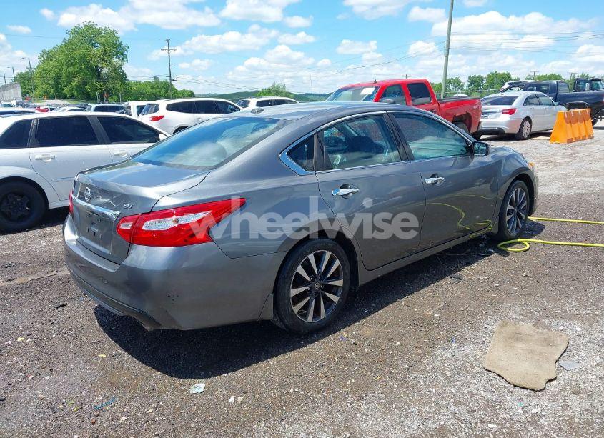 Photo 4 of 2016 Nissan Altima 2.5 SV (VIN 1N4AL3AP2GC230453)