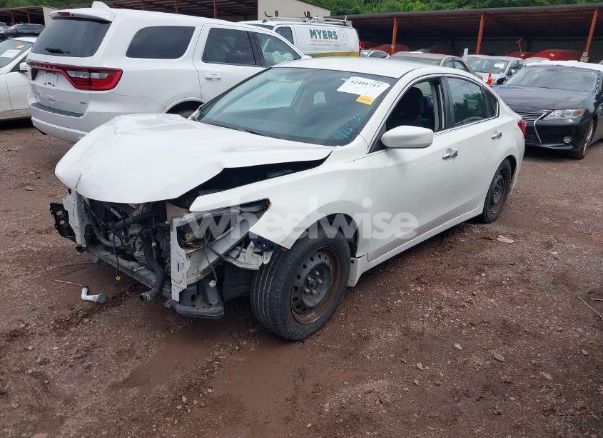 Photo 2 of 2016 Nissan Altima 2.5 S (VIN 1N4AL3AP2GC239119)