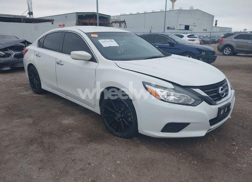 2016 Nissan Altima 2.5 S (VIN 1N4AL3AP2GC241761) main photo