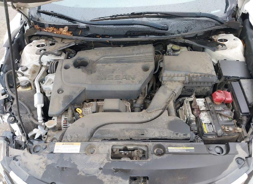 Photo 10 of 2016 Nissan Altima 2.5/2.5 S/2.5 SL/2.5 SR/2.5 SV (VIN 1N4AL3AP2GC244806)