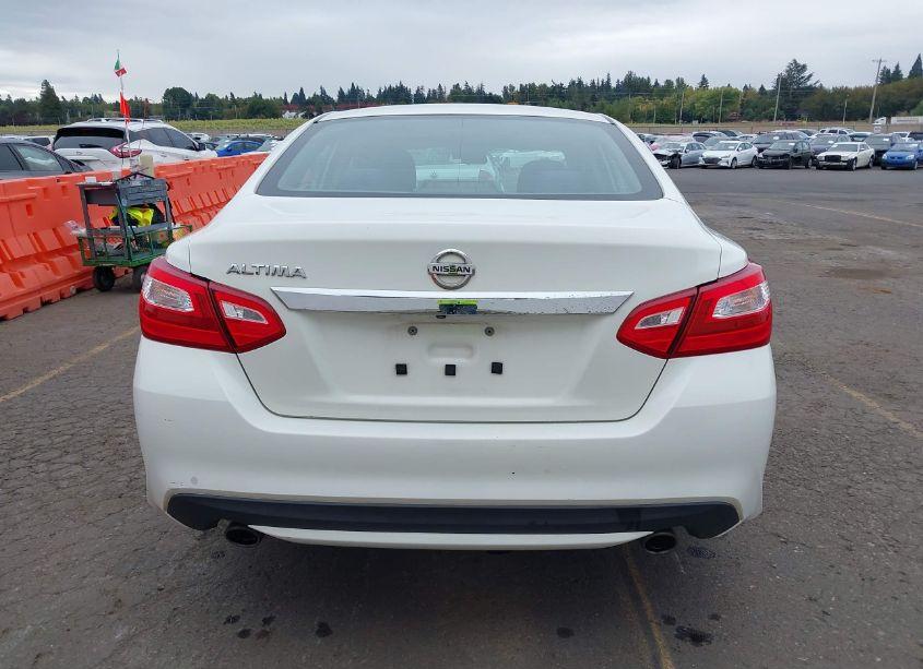 Photo 16 of 2016 Nissan Altima 2.5/2.5 S/2.5 SL/2.5 SR/2.5 SV (VIN 1N4AL3AP2GC244806)