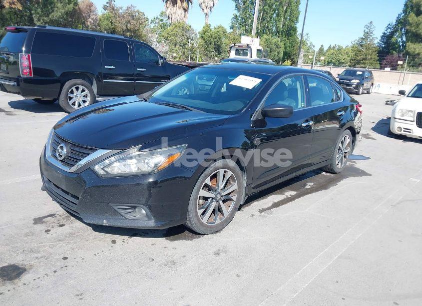 Photo 2 of 2016 Nissan Altima 2.5 SR (VIN 1N4AL3AP2GC255286)