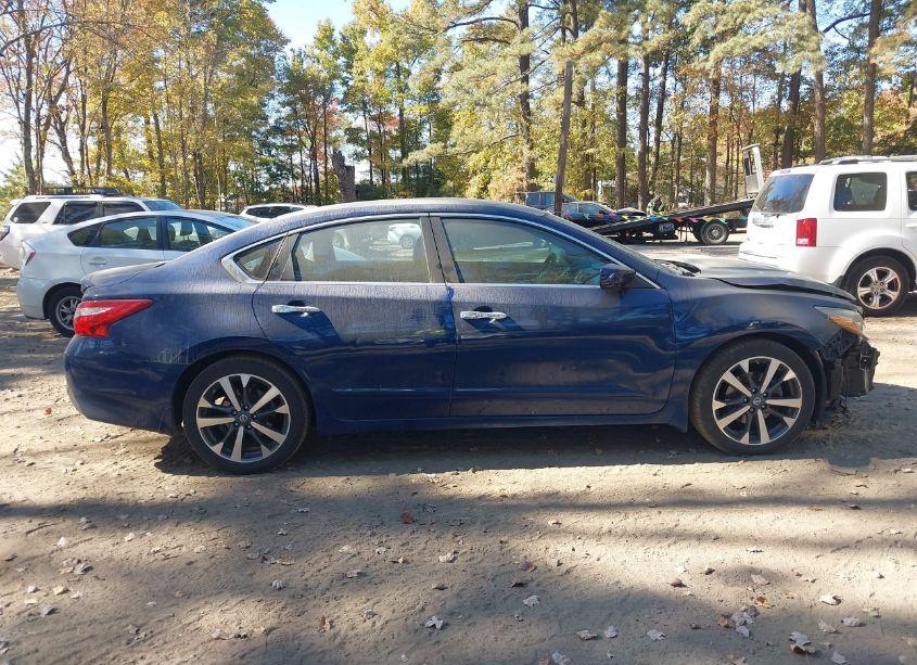 Photo 13 of 2016 Nissan Altima 2.5 SR (VIN 1N4AL3AP2GC256888)