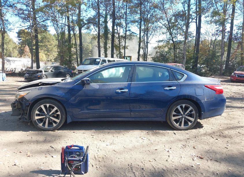 Photo 14 of 2016 Nissan Altima 2.5 SR (VIN 1N4AL3AP2GC256888)