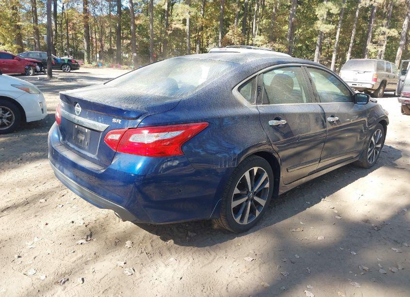 Photo 4 of 2016 Nissan Altima 2.5 SR (VIN 1N4AL3AP2GC256888)