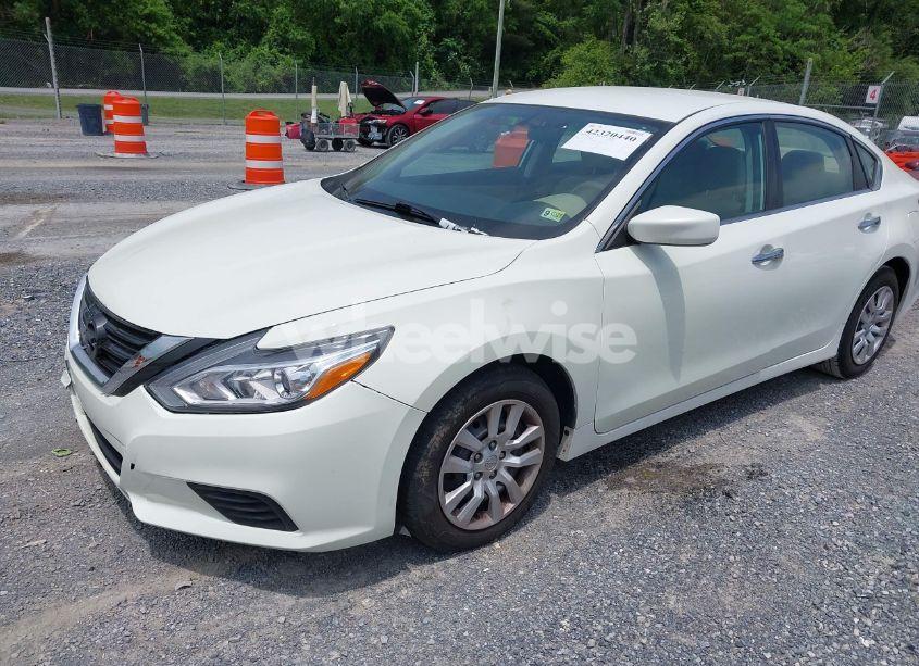 Photo 2 of 2016 Nissan Altima 2.5 S (VIN 1N4AL3AP2GC263873)