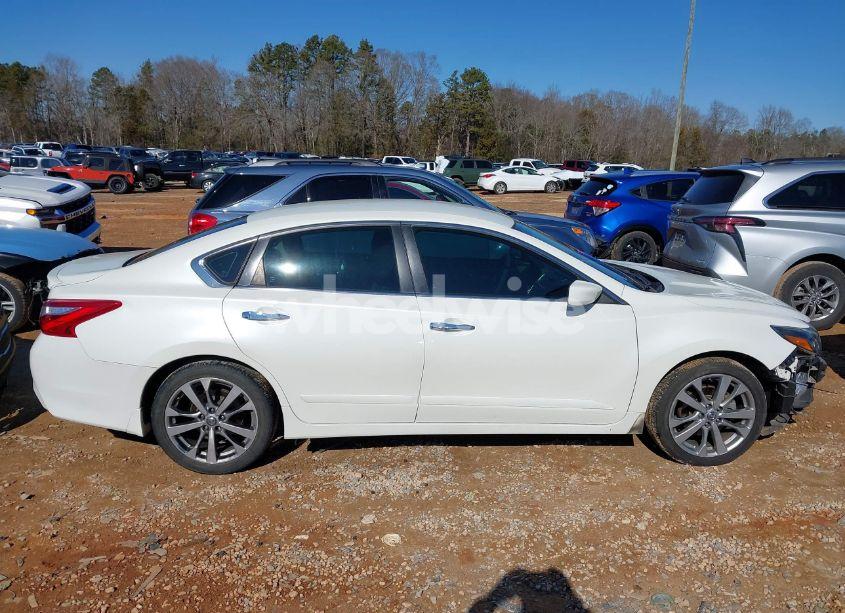 Photo 14 of 2016 Nissan Altima 2.5 SR (VIN 1N4AL3AP2GC271892)