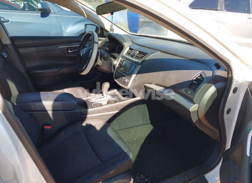 Photo 5 of 2016 Nissan Altima 2.5 SR (VIN 1N4AL3AP2GC271892)