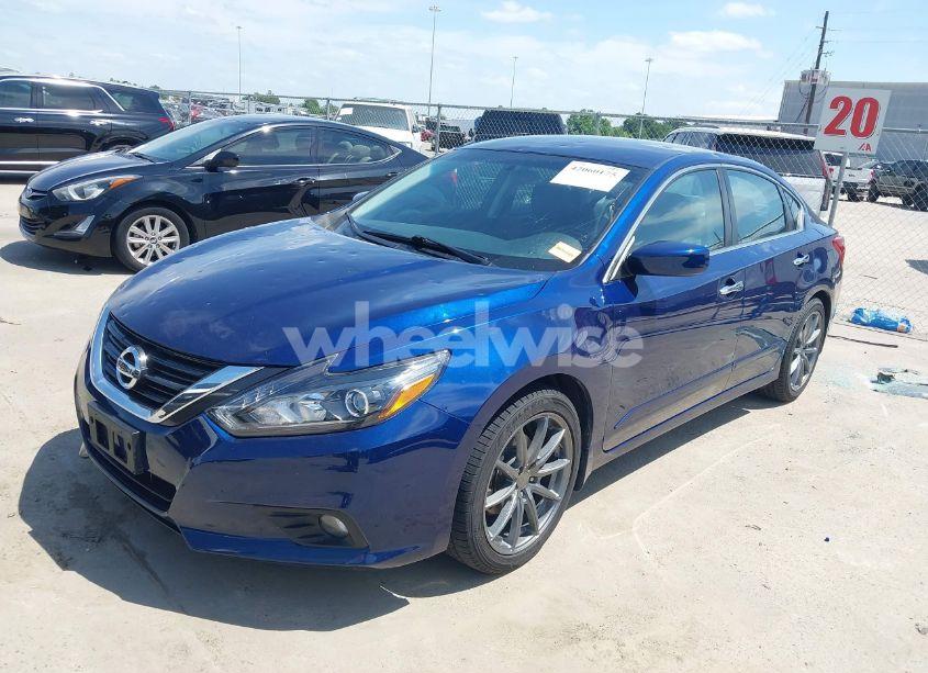Photo 2 of 2016 Nissan Altima 2.5 SR (VIN 1N4AL3AP2GC277255)