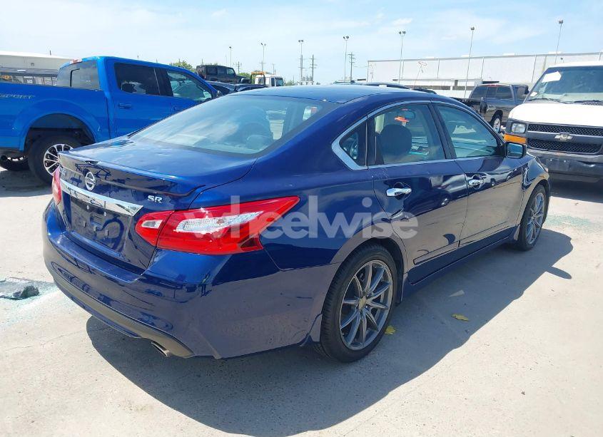 Photo 4 of 2016 Nissan Altima 2.5 SR (VIN 1N4AL3AP2GC277255)