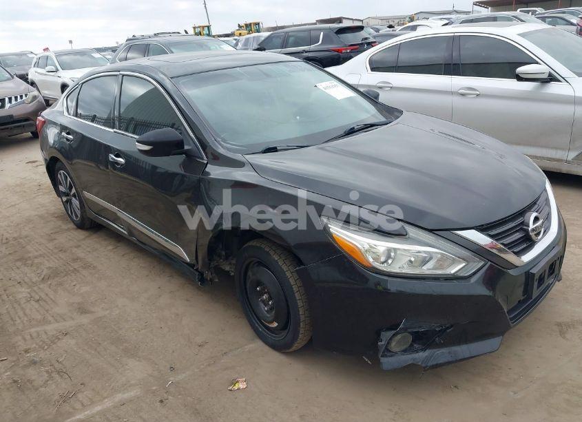 2016 Nissan Altima 2.5 SV (VIN 1N4AL3AP2GC278180) main photo