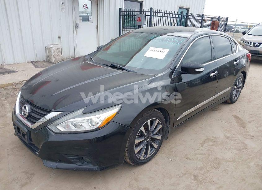 Photo 2 of 2016 Nissan Altima 2.5 SV (VIN 1N4AL3AP2GC278180)
