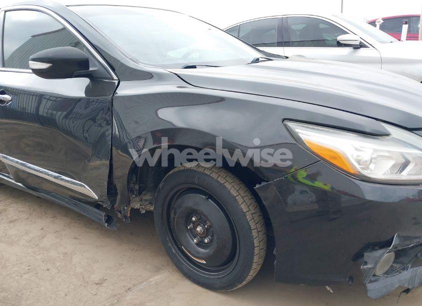 Photo 6 of 2016 Nissan Altima 2.5 SV (VIN 1N4AL3AP2GC278180)