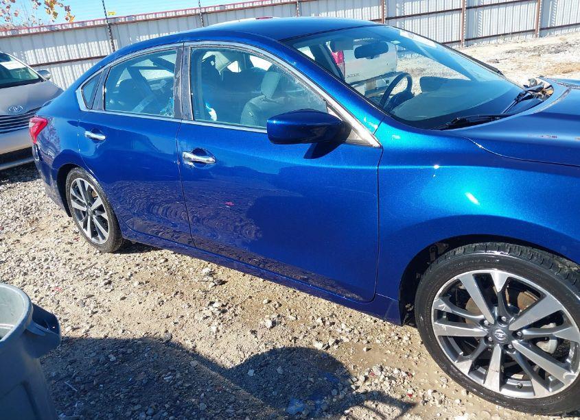 Photo 14 of 2016 Nissan Altima 2.5 SR (VIN 1N4AL3AP2GC283735)