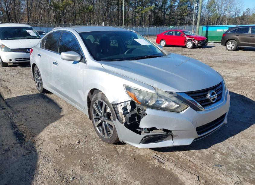 Photo 6 of 2016 Nissan Altima 2.5 SR (VIN 1N4AL3AP2GC290619)
