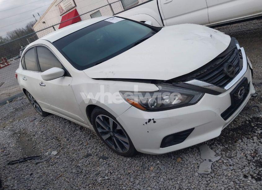 2016 Nissan Altima 2.5 SR (VIN 1N4AL3AP2GC290863) main photo