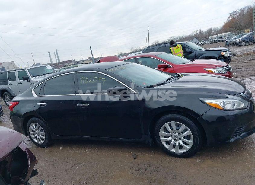 Photo 13 of 2016 Nissan Altima 2.5 S (VIN 1N4AL3AP2GC292967)
