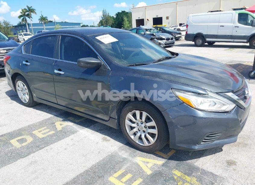 2016 Nissan Altima 2.5/2.5 S/2.5 SL/2.5 SR/2.5 SV (VIN 1N4AL3AP2GN304510) main photo