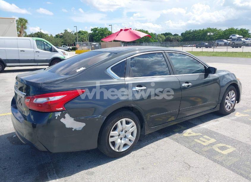 Photo 4 of 2016 Nissan Altima 2.5/2.5 S/2.5 SL/2.5 SR/2.5 SV (VIN 1N4AL3AP2GN304510)