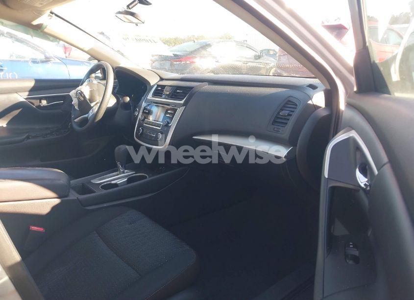 Photo 5 of 2016 Nissan Altima 2.5 S (VIN 1N4AL3AP2GN309772)