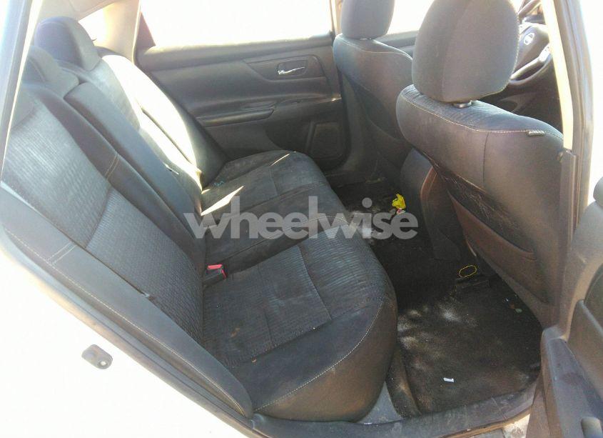 Photo 8 of 2016 Nissan Altima 2.5/2.5 S/2.5 SL/2.5 SR/2.5 SV (VIN 1N4AL3AP2GN317581)