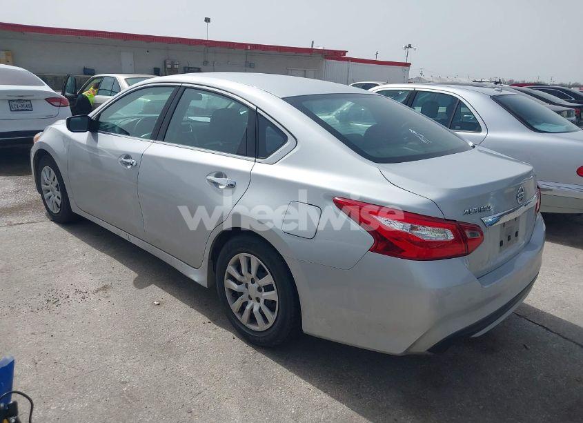 Photo 3 of 2016 Nissan Altima (VIN 1N4AL3AP2GN320402)