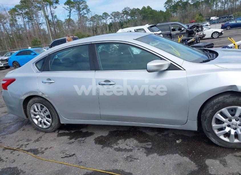 Photo 13 of 2016 Nissan Altima 2.5/2.5 S/2.5 SL/2.5 SR/2.5 SV (VIN 1N4AL3AP2GN336728)