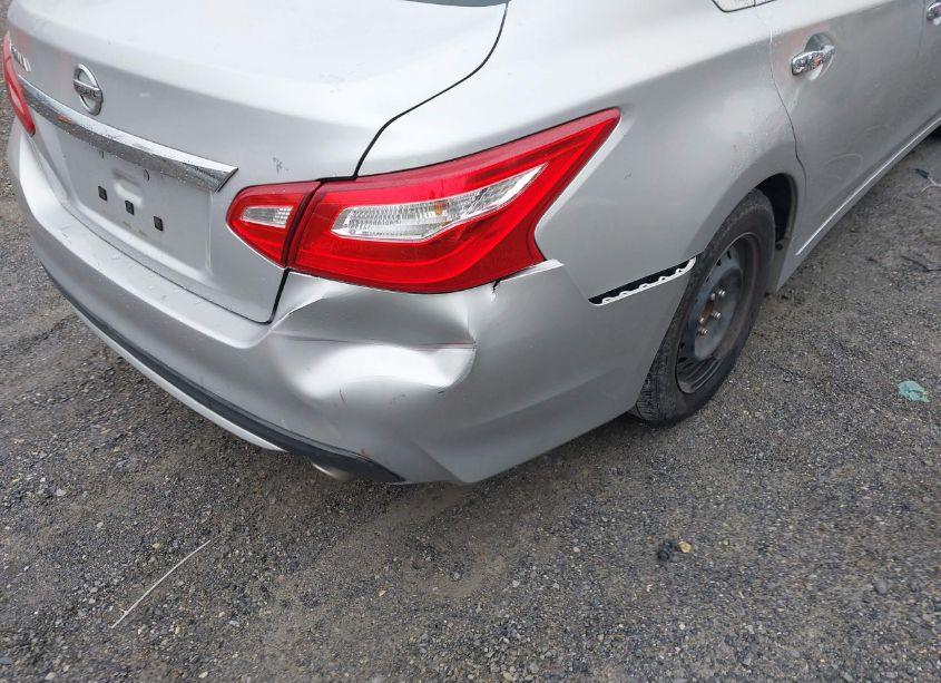 Photo 17 of 2016 Nissan Altima 2.5/2.5 S/2.5 SL/2.5 SR/2.5 SV (VIN 1N4AL3AP2GN337684)