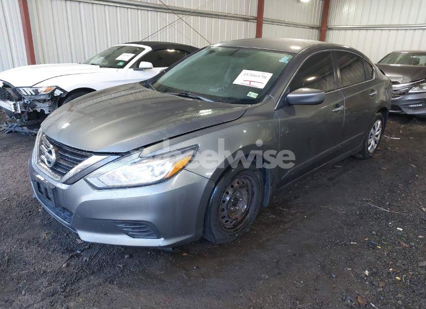 Photo 2 of 2016 Nissan Altima 2.5 S (VIN 1N4AL3AP2GN348653)