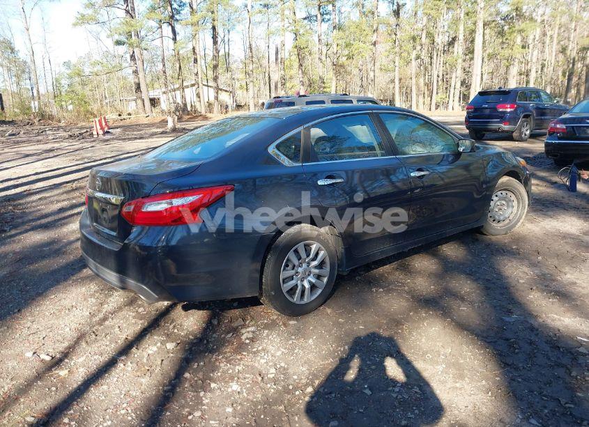 Photo 4 of 2016 Nissan Altima 2.5/2.5 S/2.5 SL/2.5 SR/2.5 SV (VIN 1N4AL3AP2GN352542)