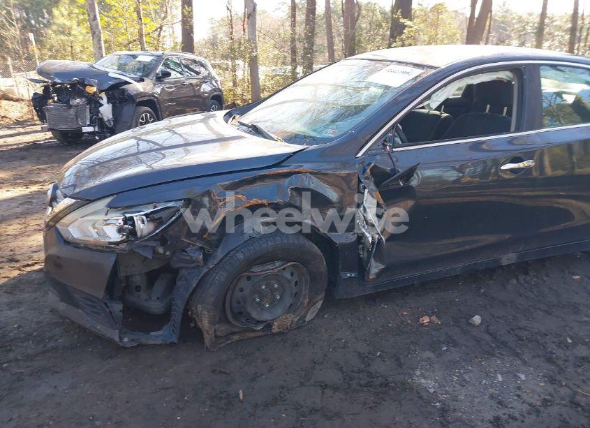 Photo 6 of 2016 Nissan Altima 2.5/2.5 S/2.5 SL/2.5 SR/2.5 SV (VIN 1N4AL3AP2GN352542)