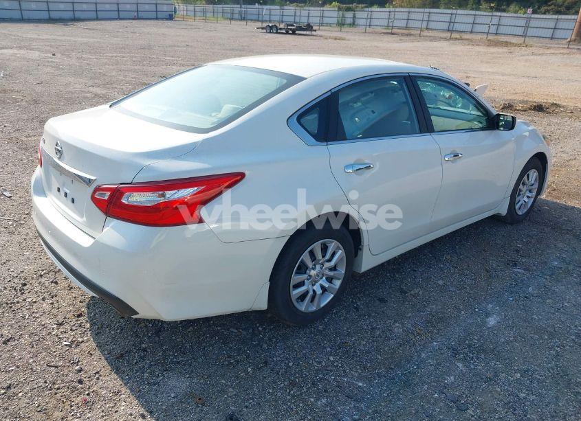 Photo 4 of 2016 Nissan Altima 2.5 S (VIN 1N4AL3AP2GN354047)