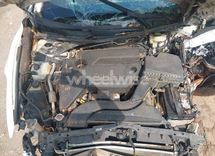 Photo 10 of 2016 Nissan Altima 2.5/2.5 S/2.5 SL/2.5 SR/2.5 SV (VIN 1N4AL3AP2GN367140)