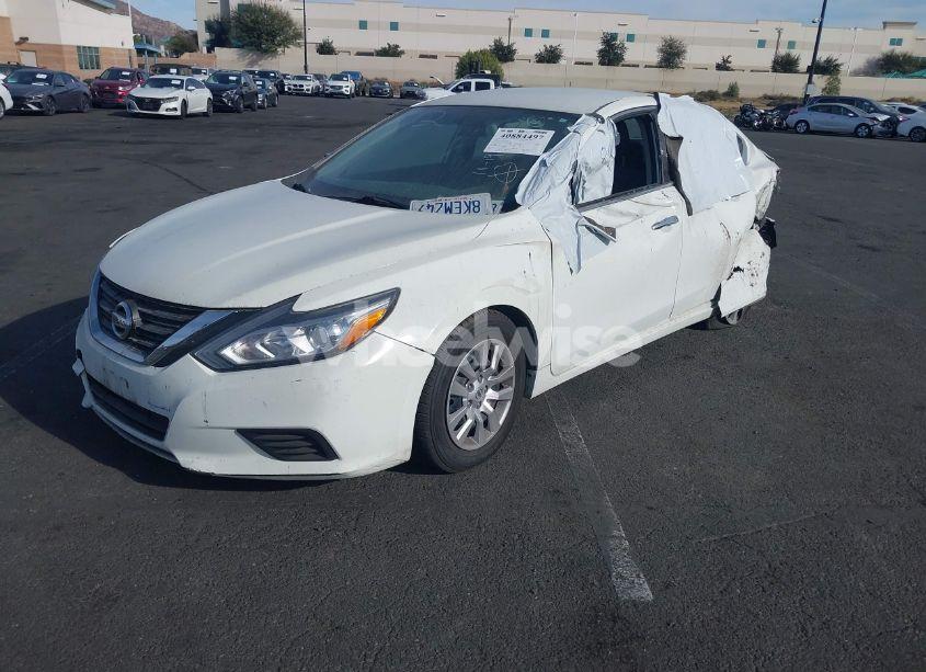 Photo 2 of 2016 Nissan Altima 2.5/2.5 S/2.5 SL/2.5 SR/2.5 SV (VIN 1N4AL3AP2GN371558)