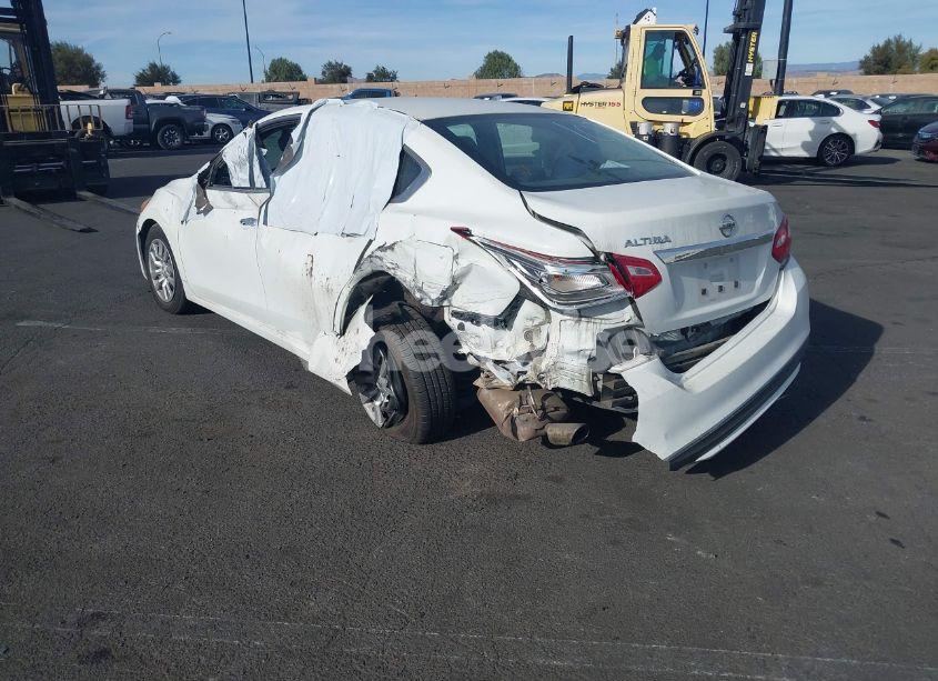 Photo 3 of 2016 Nissan Altima 2.5/2.5 S/2.5 SL/2.5 SR/2.5 SV (VIN 1N4AL3AP2GN371558)