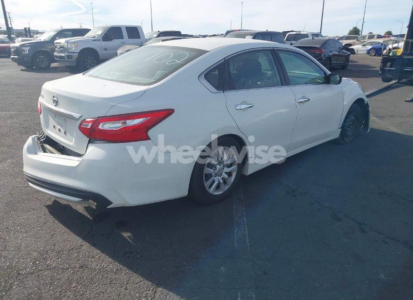 Photo 4 of 2016 Nissan Altima 2.5/2.5 S/2.5 SL/2.5 SR/2.5 SV (VIN 1N4AL3AP2GN371558)