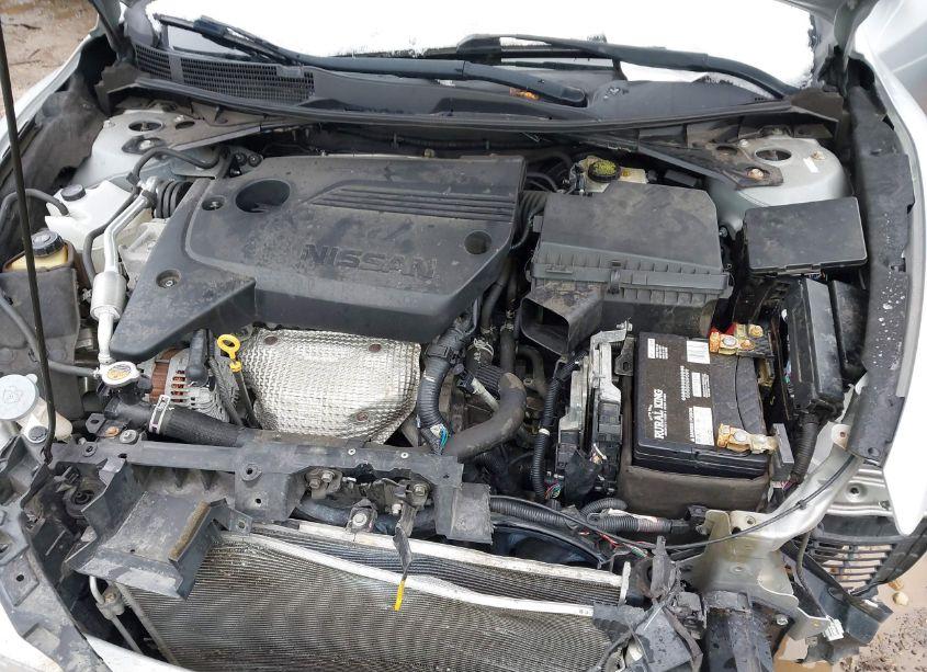 Photo 10 of 2016 Nissan Altima 2.5 S (VIN 1N4AL3AP2GN372564)