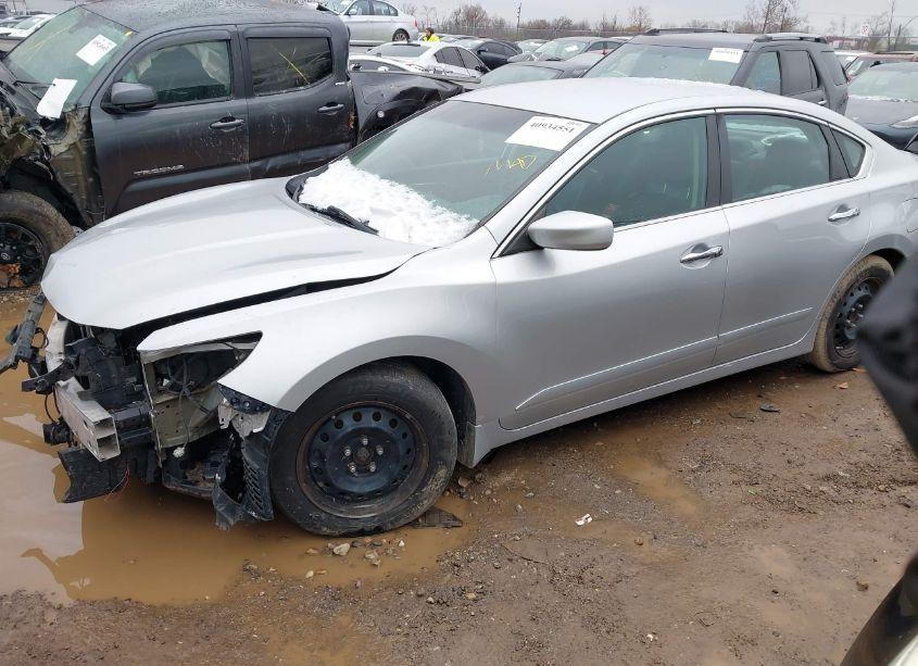 Photo 2 of 2016 Nissan Altima 2.5 S (VIN 1N4AL3AP2GN372564)