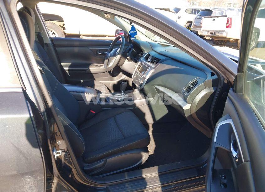 Photo 5 of 2016 Nissan Altima 2.5 S (VIN 1N4AL3AP2GN375979)