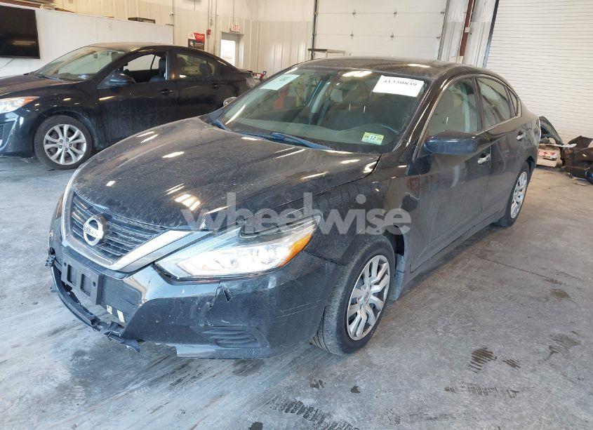 Photo 2 of 2016 Nissan Altima 2.5 S (VIN 1N4AL3AP2GN385637)